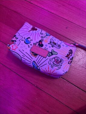 Dooney & Bourke White Multi Minnie Mouse Cosmetic Wristlet